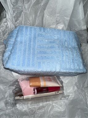 NWT 2026 ULTA Beauty Collection 8pc Makeup Gift Set with Blue Terry Cosmetic Bag